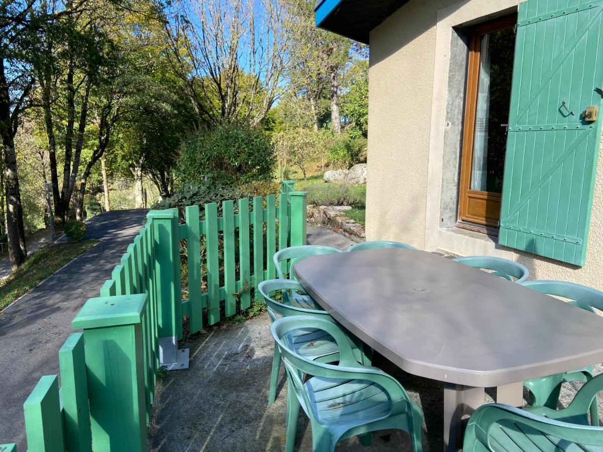 Brassac  Village Vacances Du Camboussel מראה חיצוני תמונה