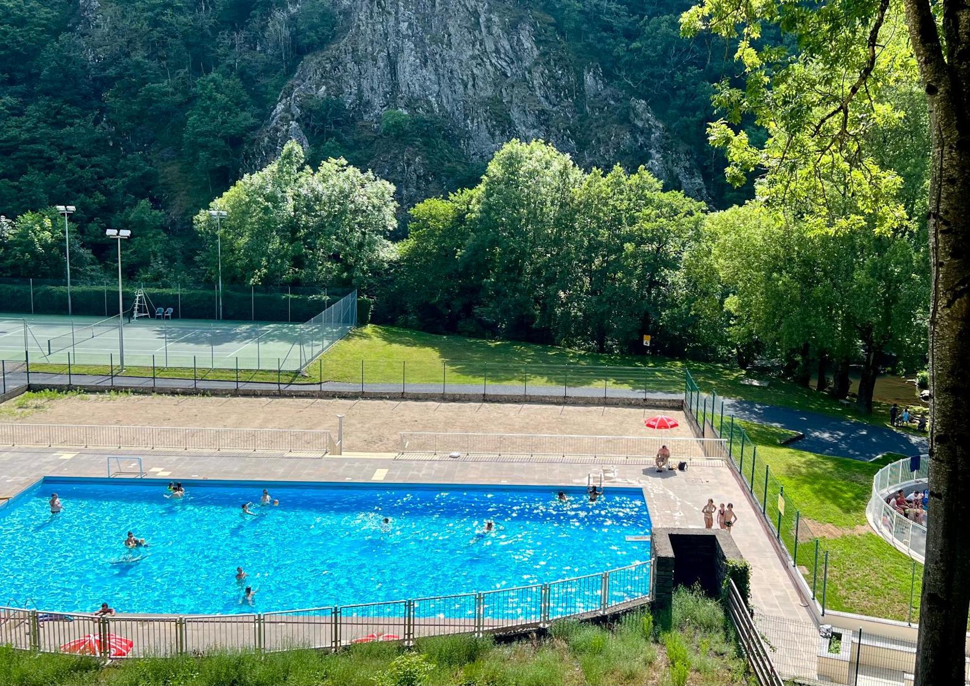 Brassac  Village Vacances Du Camboussel מראה חיצוני תמונה